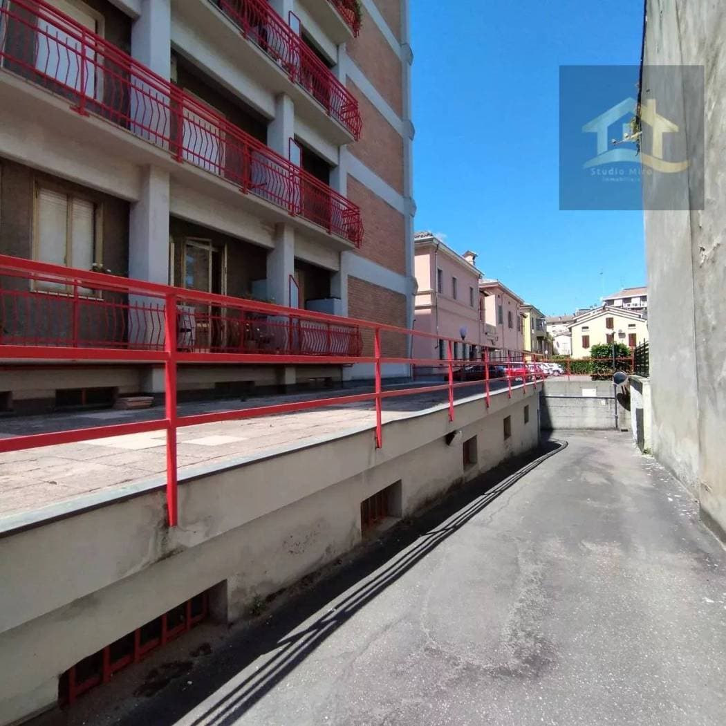Garage - Box in Vendita