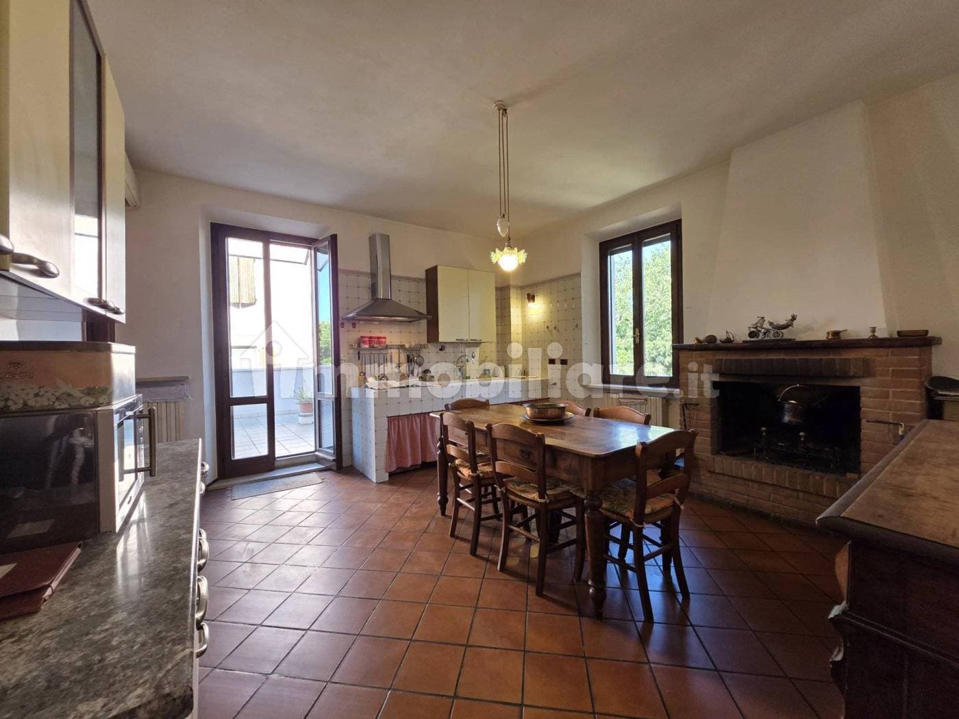 Quadrilocale via Compostela, Vicofertile, Parma