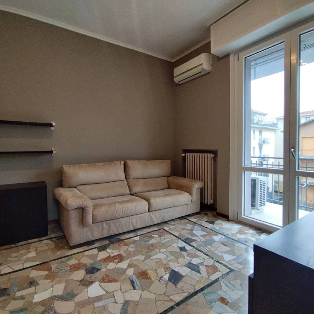 Trilocale via Rosolino Pilo, Ospedale - Volturno, Parma