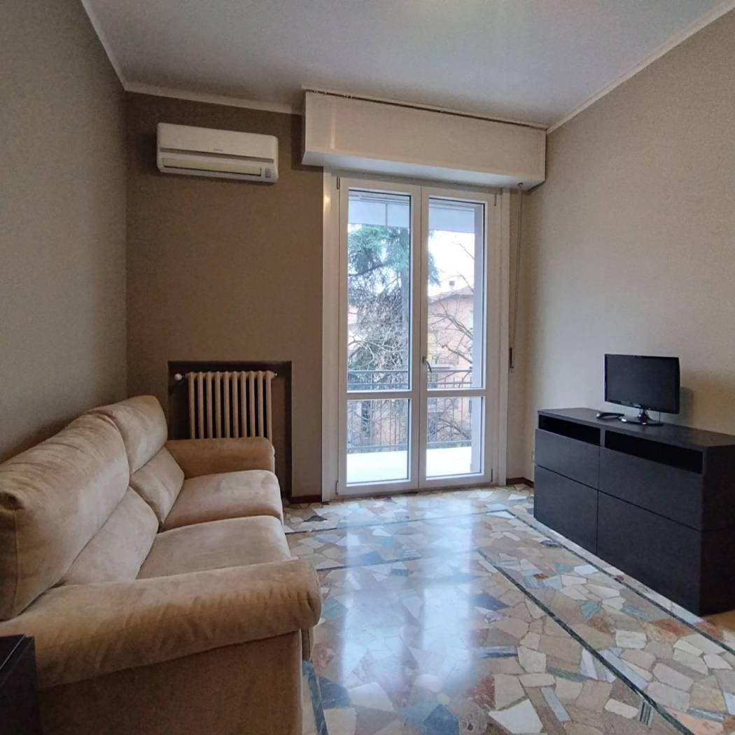 Trilocale via Rosolino Pilo, Ospedale - Volturno, Parma