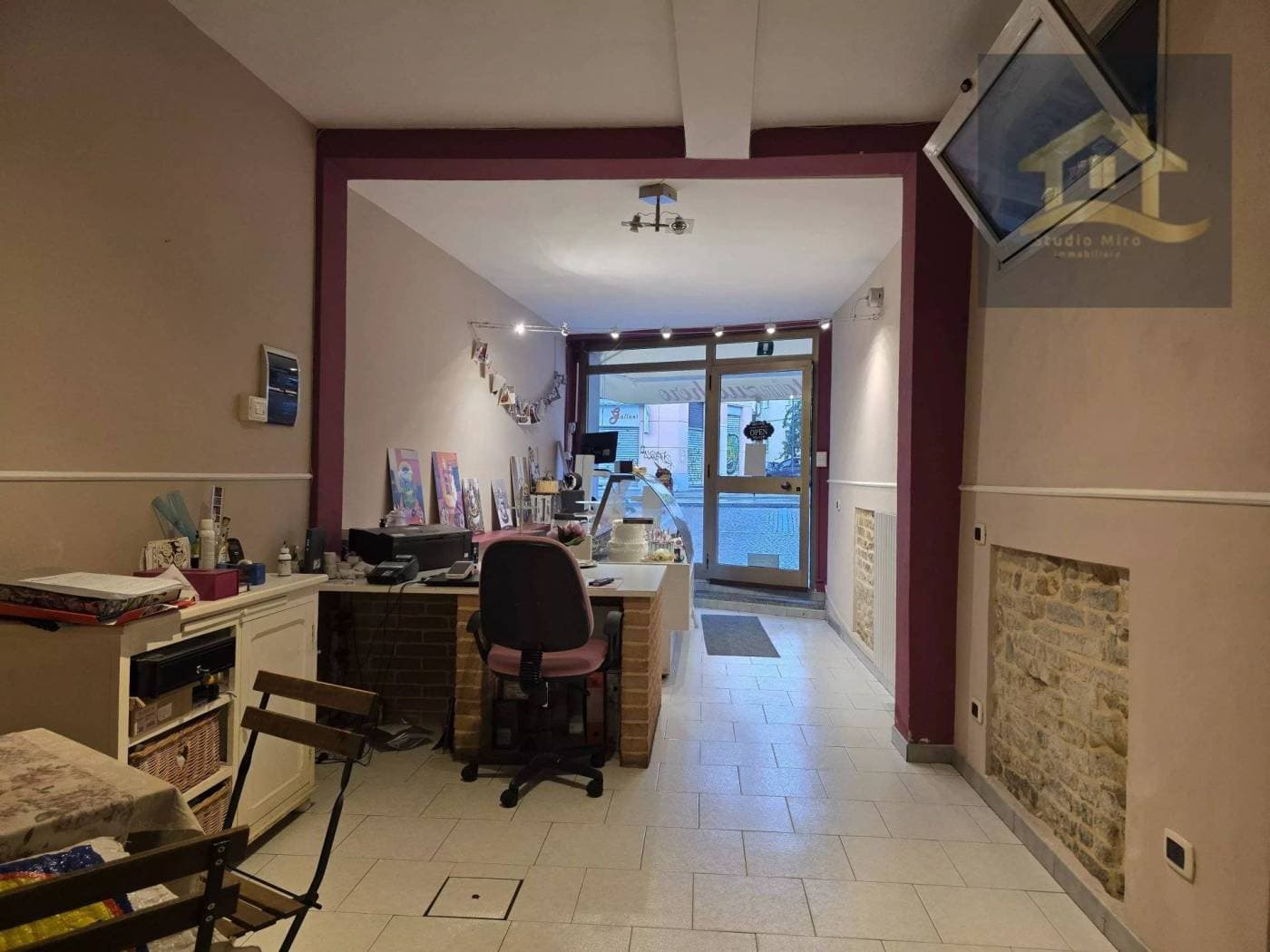 Locale commerciale in Affitto