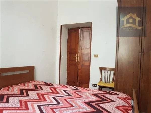 2 stanze  per studenti  Centro Storico, Parma